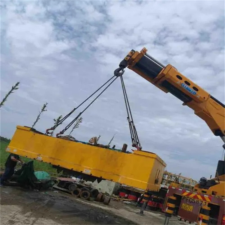 平山县专业吊车出租哪家好